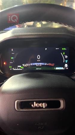 جیپ گراند شیرۆکی